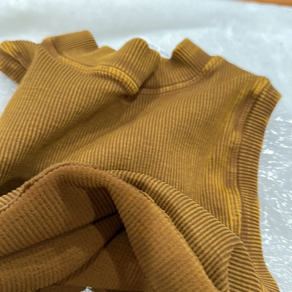 Free People free Movement muscle top size M-L - Picture 10 of 10